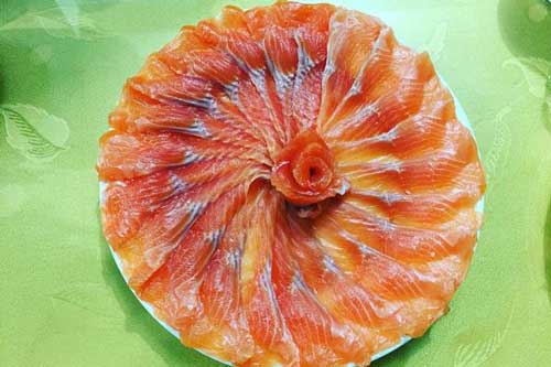 Lên Mộc Châu ngắm hoa ban nở, nếm đặc sản cao nguyên đến "quên cả đường về"