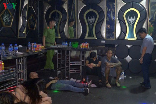 Hải Dương: Phát hiện gần 100 đối tượng sử dụng ma túy tại 2 quán bar, karaoke