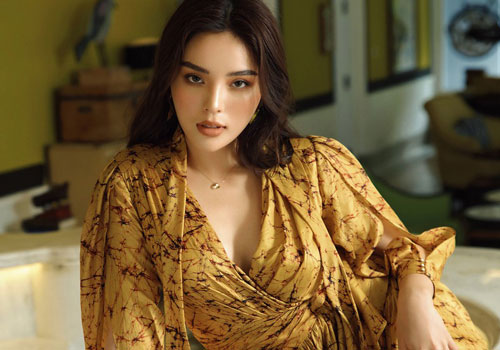 Hoa hậu Kỳ Duyên "thiêu đốt" ngày hè với váy áo gợi cảm