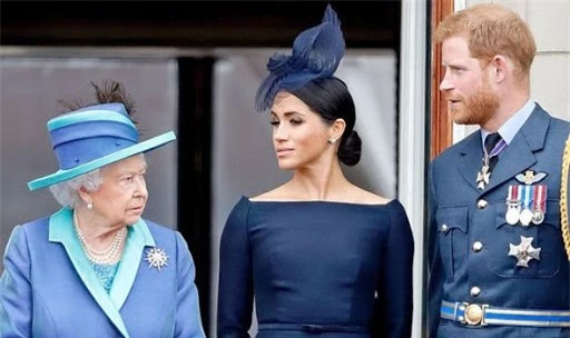 Lý do khiến Meghan Markle không thể tồn tại ở hoàng gia Anh: Một rừng không thể có 2 hổ - Ảnh 2.