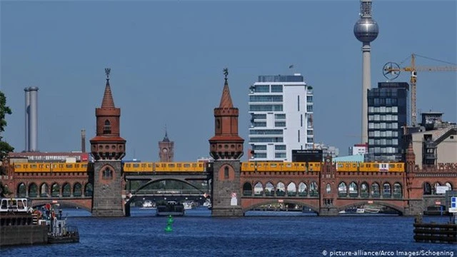 Những cây cầu đẹp nhất Châu Âu - 6
