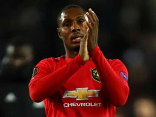 Ighalo cân bằng kỷ lục 95 năm của M.U, làm lu mờ Ibrahimovic