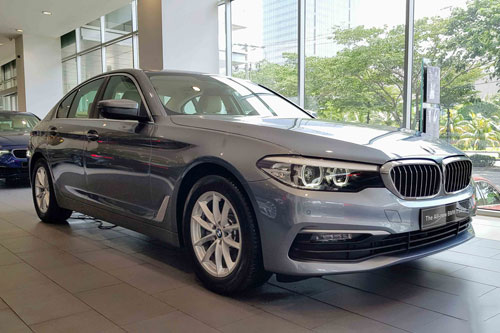BMW 520i giảm giá kỷ lục tại Việt Nam