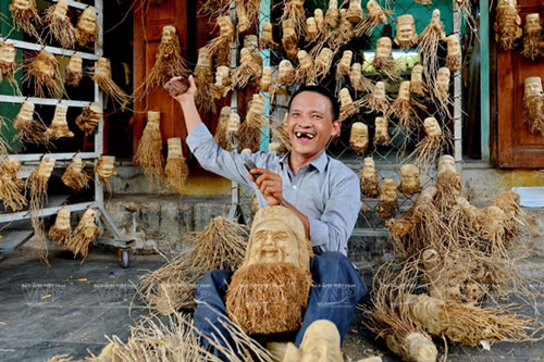 Chiêm ngưỡng những bức tượng chân dung cổ quái và kỳ lạ từ gốc tre