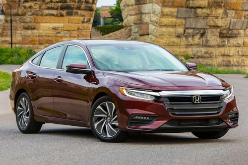 =3. Honda Insight 2020 (mức tiêu hao nhiên liệu ở đường hỗn hợp: 5,4 lít/100 km).