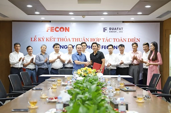 Công ty Cổ phần FECON và Công ty Cổ phần Tập đoàn ĐUA FAT đã ký thỏa thuận hợp tác toàn diện giữa FECON - ĐUA FAT, hai công ty có thế mạnh về nền – móng - ngầm và các công trình hạ tầng.