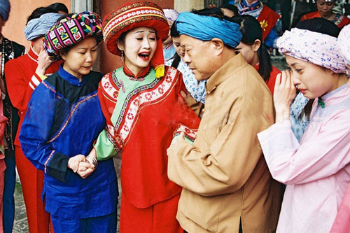 Cấm tắm, ép khóc và những phong tục cưới hỏi kỳ lạ trên thế giới