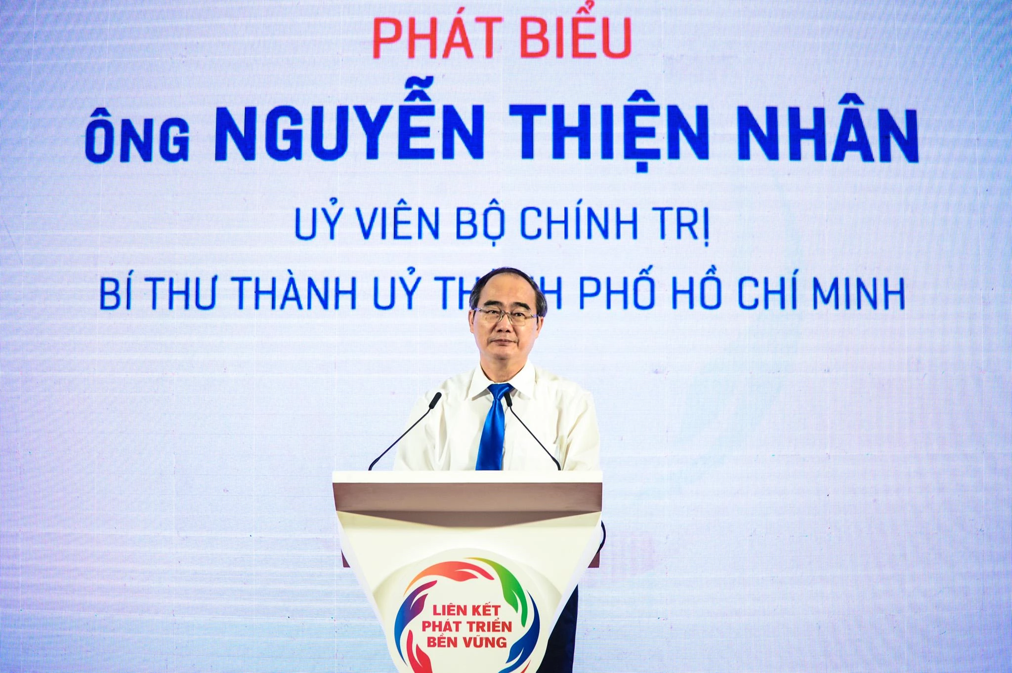 Bí thư Thành ủy TP.HCM Nguyễn Thiện Nhân phát biểu tại hội nghị. 
