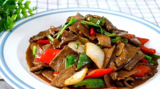 Bỏ qua bước này bảo sao gan lợn xào vừa khô vừa hôi, cả nhà không ai muốn gắp