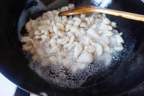 Thêm thứ này khi chiên, mỡ heo vừa trắng vừa mềm mịn, dẻo quánh