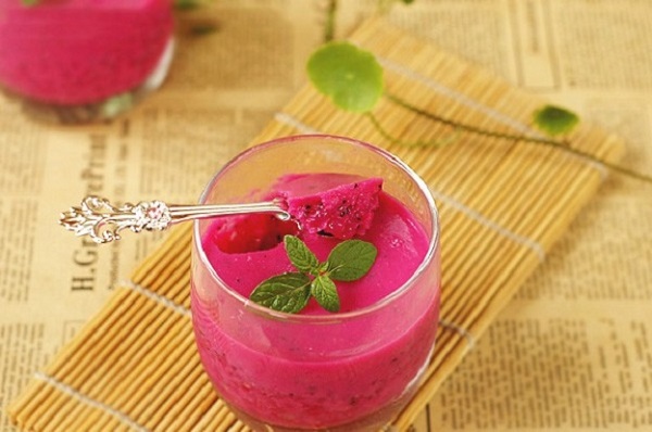 Hướng dẫn làm sinh tố thanh long thơm ngon, hấp dẫn