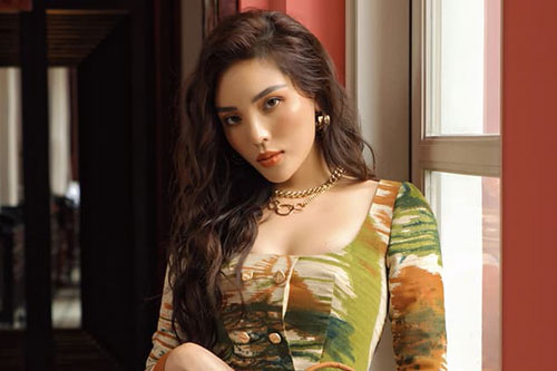 Kỳ Duyên quyến rũ trong bộ ảnh 'thiêu đốt” mùa Hè