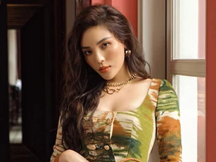 Kỳ Duyên quyến rũ trong bộ ảnh 'thiêu đốt” mùa Hè