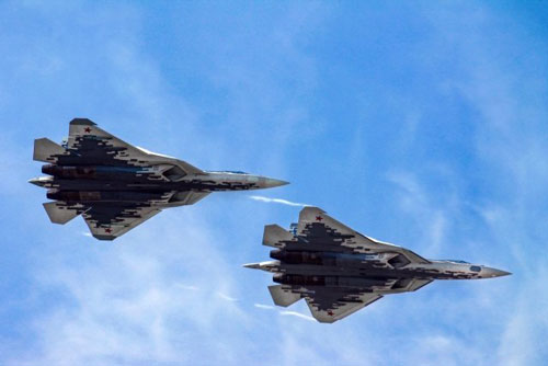 Siêu tiêm kích Su-57 có thể điều khiển Su-35 tác chiến từ xa