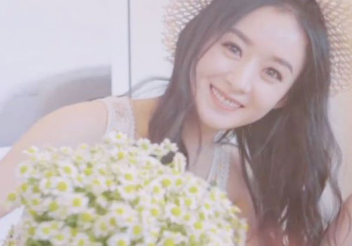 Chỉ có thể là Triệu Lệ Dĩnh, lần đầu chơi Tik Tok đã leo thẳng hot search với hành động này