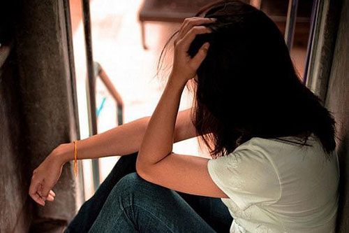 Bao năm "không nhìn mặt nhau", bỗng dưng mẹ kế gọi tôi về đi xem mắt