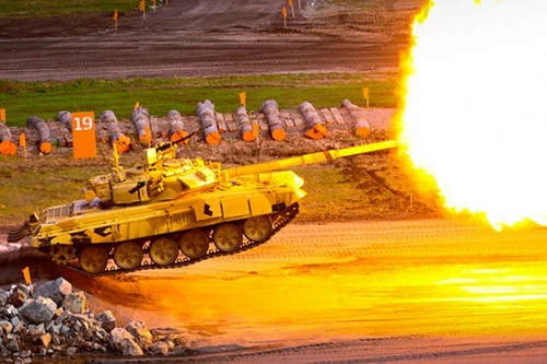 Quân đội Ai Cập bổ sung cho kho vũ khí của mình 500 xe tăng T-90MS bên cạnh 1.000 chiếc M1A1 Abrams. Ảnh: TASS.