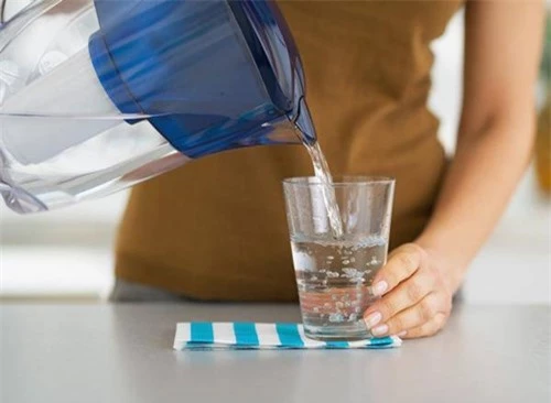 Khi thức dậy nên uống nước tuy nhiên, nếu bạn uống các loại nước sau đây thì phản tác dụng, còn gây hại cho cơ thể.