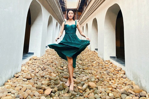 Diễn viên Yan My 'đi trốn' ở Yên Tử