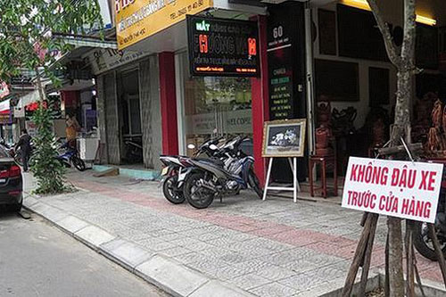 Đà Nẵng: Xô xát do mâu thuẫn khi đỗ xe trước tiệm cắt tóc, 1 người chết