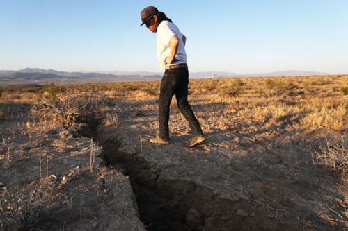 Trí tuệ nhân tạo giải quyết bí ẩn về 22.000 trận động đất siêu nhỏ