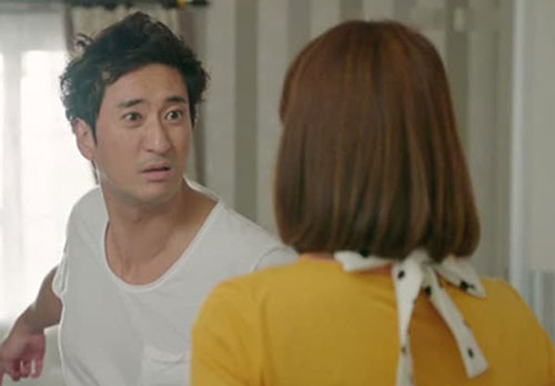 Mừng rơi nước mắt, tưởng sắp được cứu khi phát hiện quỹ đen 'khổng lồ' của chồng, nào ngờ câu chuyện sau đó khiến tôi uất nghẹn