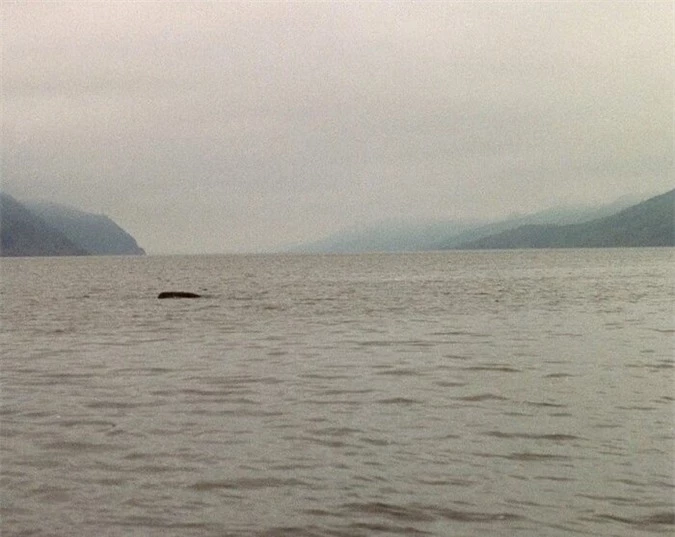 bức ảnh giả về quái vật hồ Loch Ness