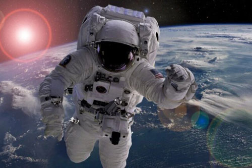 Hiện tượng kỳ quái các phi hành gia gặp phải khi lơ lửng ngoài vũ trụ