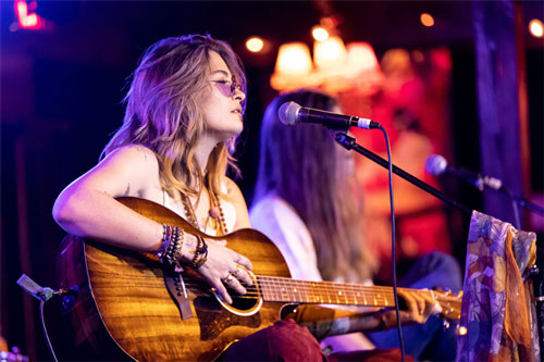 Con gái Michael Jackson: 'Tôi yêu nữ nhiều hơn nam'