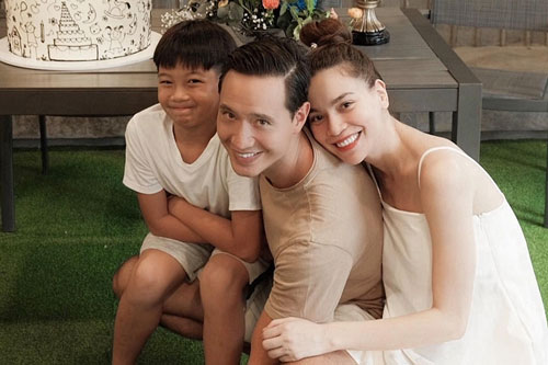 3 em ruột chuẩn bị chào đời, Subeo sắp trở thành 'cậu bé vàng trong làng ẵm em'