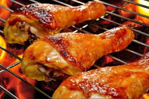Món đùi gà nướng ngũ vị thơm ngon ai cũng 'mê mệt'