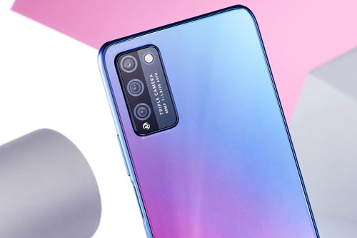 Smartphone 5G, RAM 8 GB, pin 4.000 mAh, giá hơn 7 triệu