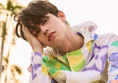 Hotboy đam mỹ Bright Vachirawit bị 'bóc phốt' kỳ thị người đồng tính