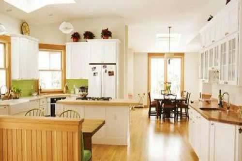 Cửa nhà mà để thế này gia đình giàu mấy cũng dễ nhanh chóng lụi bại, ly tán