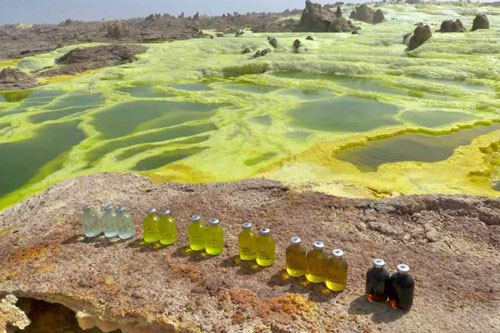 Nơi trên Trái Đất có nước nhưng không tồn tại sự sống