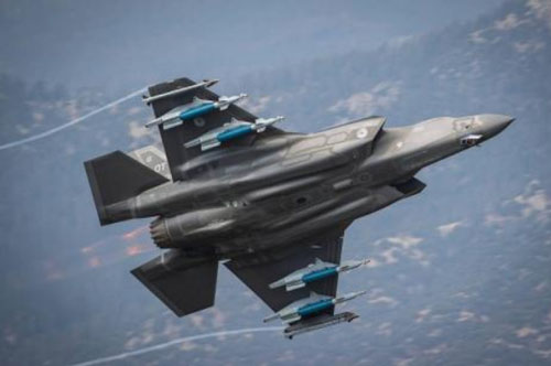 Mỹ vẫn sợ F-35 bị "trời đánh" sau nâng cấp