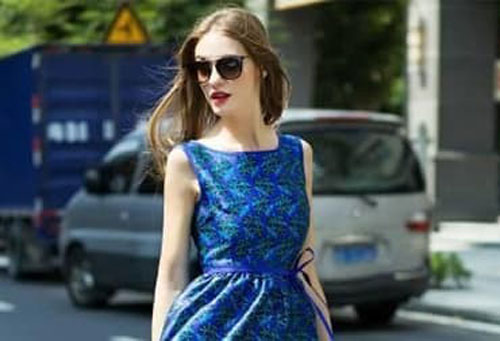 Cho dù phụ nữ có lớn tuổi đến đâu, hãy nhớ 4 chữ 'không' này khi mặc váy, nếu không sẽ vừa mập và lùn