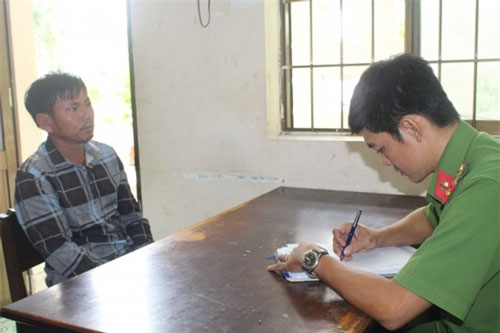 Trà Vinh: Kẻ đâm chết vợ và cha vợ khai gì?