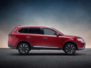 Loạt xe Mitsubishi giảm giá sốc, ưu đãi hấp dẫn trong tháng 7