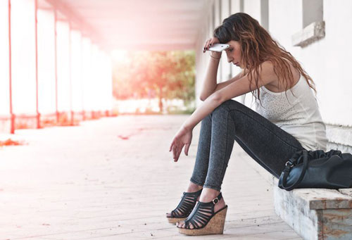 Em chồng lười làm, ăn trộm tiền và quần áo của tôi