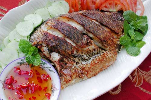 Muốn rán cá vàng ươm không vỡ nát đừng quên làm theo công thức này