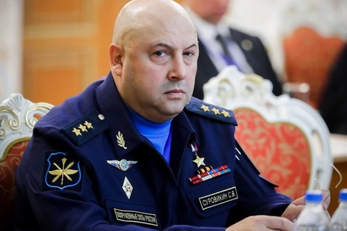 Tư lệnh Lực lượng Hàng không - Vũ trụ Quân đội Nga, Tướng Sergei Surovikin. Ảnh: TASS.