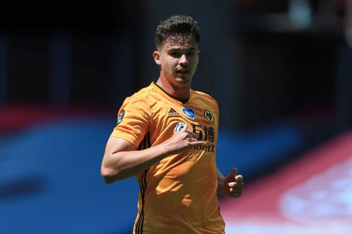 Tiền vệ trái: Leander Dendoncker (Wolves).