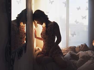 Mẹ vợ lên thăm và quyết định cho hai vợ chồng 900 triệu mua nhà, nhưng chồng lại nói một câu khiến mẹ tôi ngớ người
