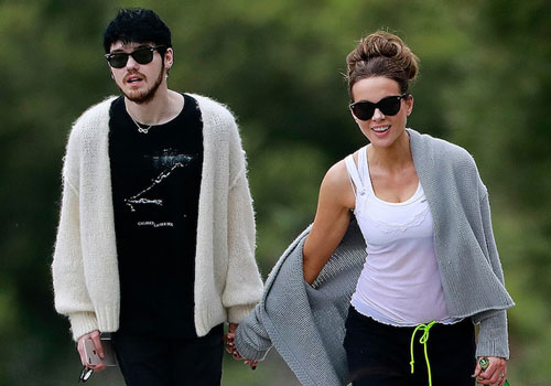 Kate Beckinsale bị gièm pha yêu người đáng tuổi con