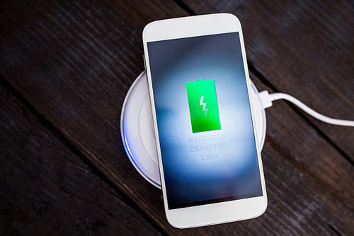 CLIP: Cách kiểm tra khi iPhone không thể sạc pin