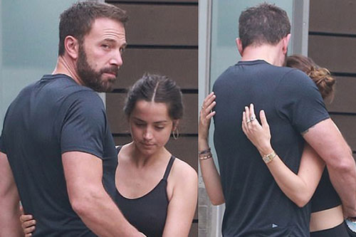 Ben Affleck ôm xiết bạn gái kém 15 tuổi