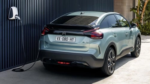 2021 Citroën C4 ra mắt với biến thể ë-C4 hoàn toàn bằng điện