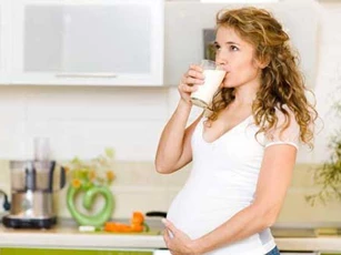 Những thực phẩm mẹ bầu cần phải tránh xa trong 3 tháng cuối, kẻo gây hại cho bé yêu