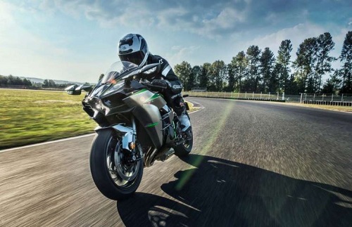 Kawasaki Ninja H2 Carbon 2020 sắp về Việt Nam, giá bán chưa được tiết lộ
